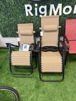 Juego de 2 sillas reclinables de gravedad cero ajustables de malla para patio al aire libre con mesa auxiliar, 35 x 26 x 43 pulgadas, beige