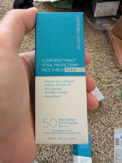 Total protection facial sunscreen