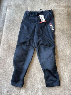 BILT off Road Women’s Size 30 (Brand New )