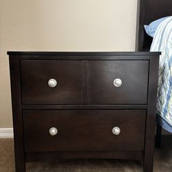 Nightstand 