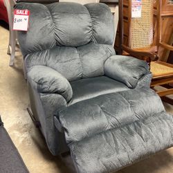 Brand new recliner $400