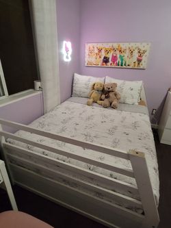Full bed frame white NO MATTRESS