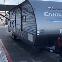 2019 COACHMEN CATALINA