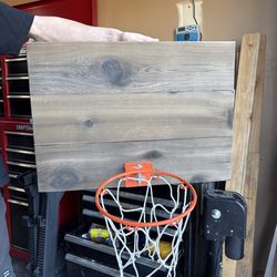 Basketball hoop