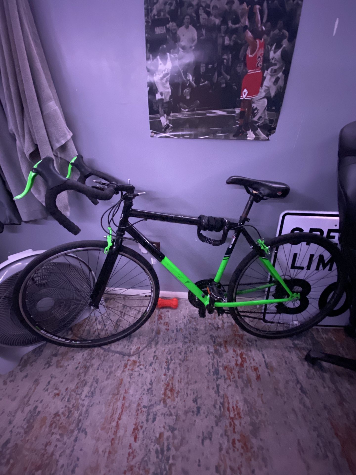 Brand: 700c Kent Road Tech