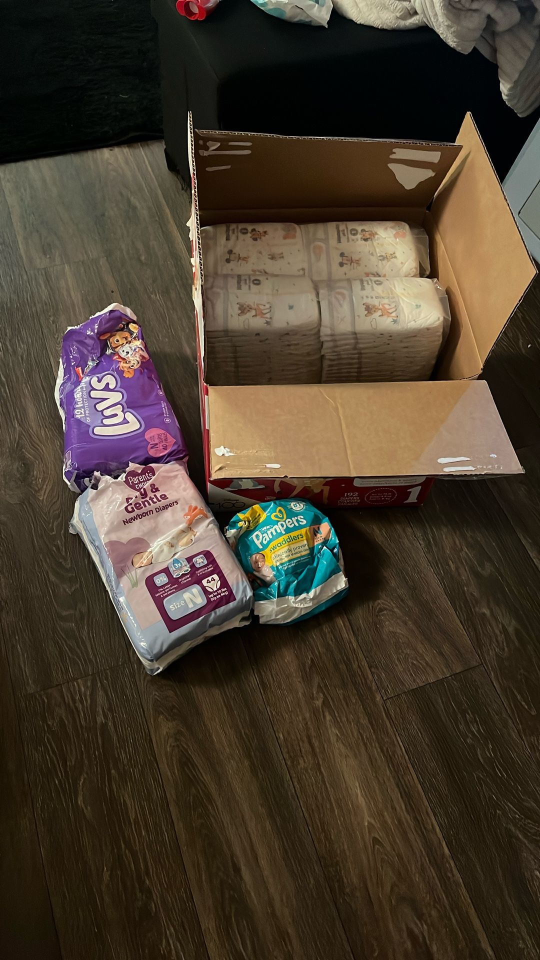 variety diapers newborn-size 1