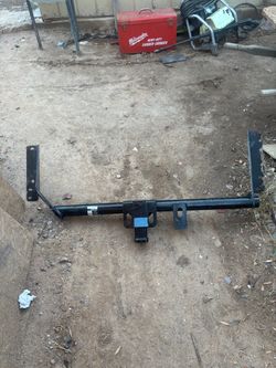 Hitch for trucks