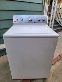 Just Like New!!! Commercial Quality!!! Maytag, Washer with Huge, Oversized, Stainless Steel, Tub!!! Options Galore!!! Must See To Appreciate!!!