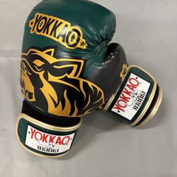 YOKKAO 10oz Original Boxing Gold Muay Thai Gloves In Forest Green