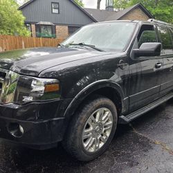 2011 Expedition El Trinton V8 Black With Black Leather 200k Runs@drives Just Started Cutting Out. $2650.