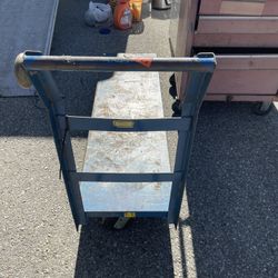 Metal Dolly
