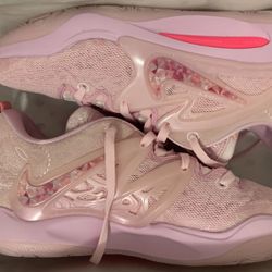 Brand New KD 15 Aunt Pearls