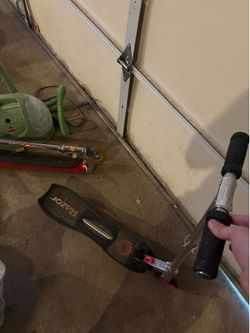 Razor Siege Caster Scooter