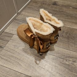 Brand New Bearpaw Boots