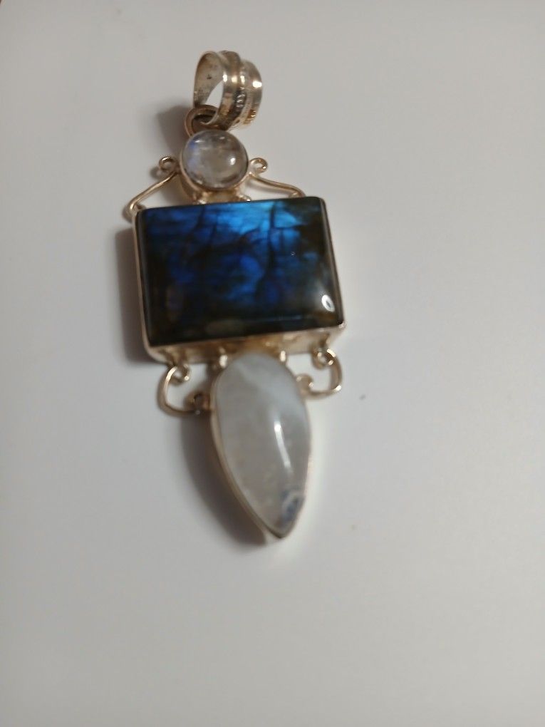 Pendant