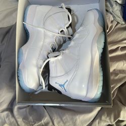 Jordan 11 Legend Blue