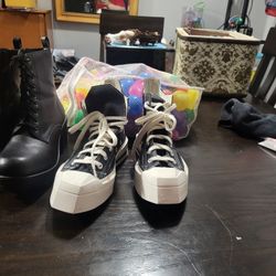 Converse Chuck 70 De Luxe Squared sneakers. 