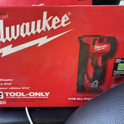 Milwaukee M12 12-Volt Lithium-Ion Cordless Cable Stapler (Tool-Onl