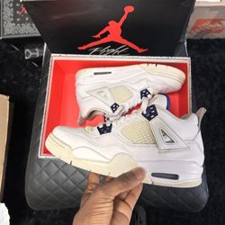 Jordan 4 retro metallic purple size 6Y