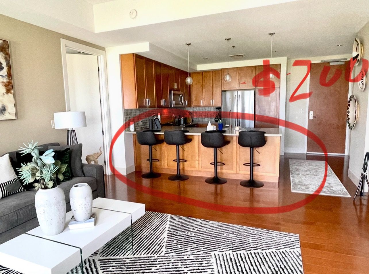 4 Bar Stools