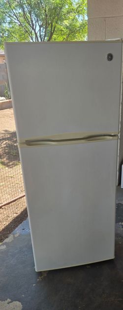 General electric fridge