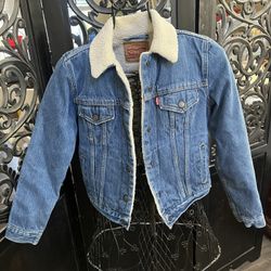 Levi's  sherpa jacket Size Xs 