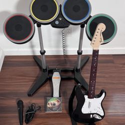 Rock Band 4 Xbox One Wire Bundle Drums Guitar Microphone Game