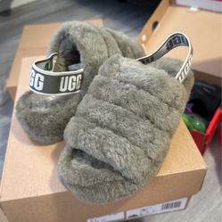 Fuzzy Ugg Sandal