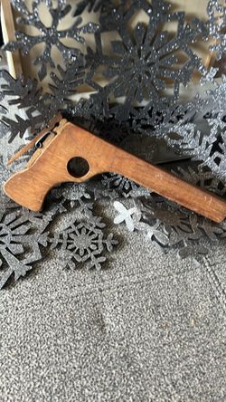 VTG Wood Toy Rubber Band Pistol 9X4.5X.75” Great Collectable