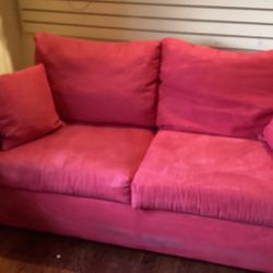Couch With Pullout Bed