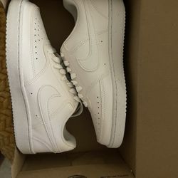 Women Nikes Size 6 New 