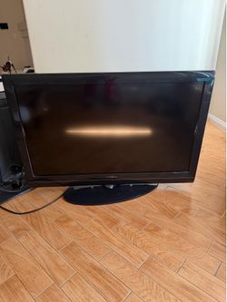 37 inch insignia TV