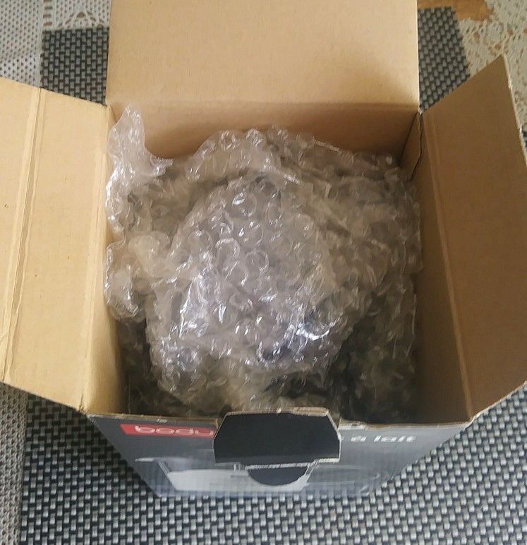 BODUM Latteo Milk Frother with Glass Handle, 8 Ounce, Black, Model 1446