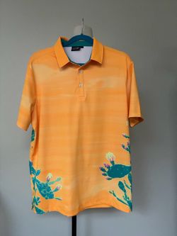 Sunday Swagger Men’s Cactus-print polo golf shirt, size Large