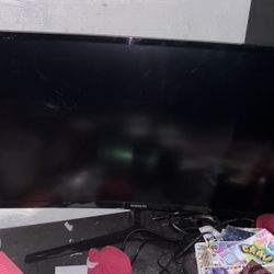 Samsung gaming montior 27” curved