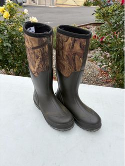 Camo boots