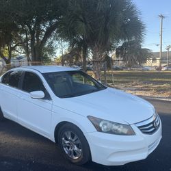 Honda Accord  EX-L Sedan 4D