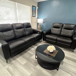 Drew & Jonathan Rooms to Go - Black Leather Recliner Soda + Loveseat