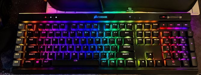 CORSAIR K95 RGB PLATINUM XT Mechanical Gaming Keyboard
