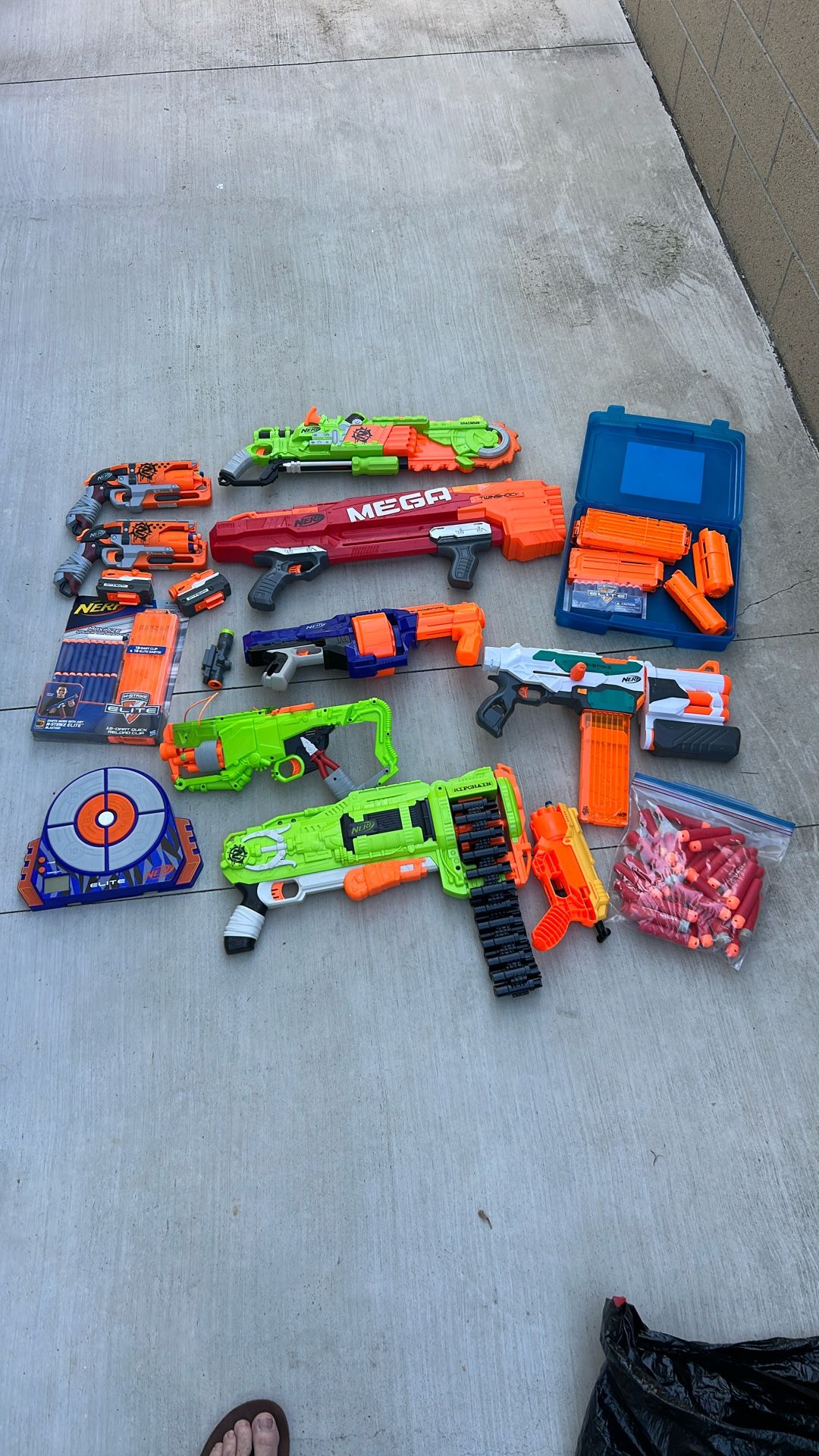 Nerf Guns & Ammo