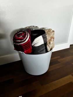 Blankets & Baskets