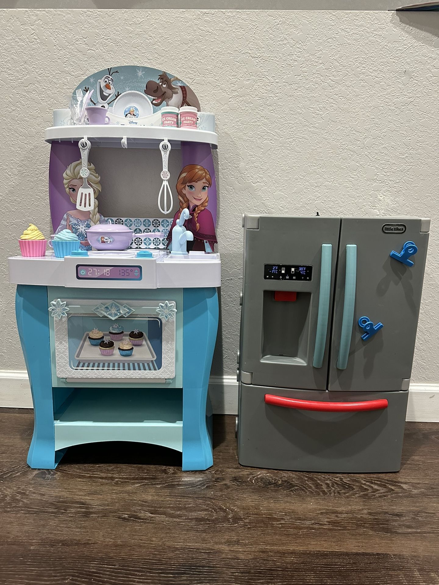 Kids Play Kitchen And Fridge