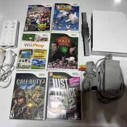Nintendo Wii System With 7 Games