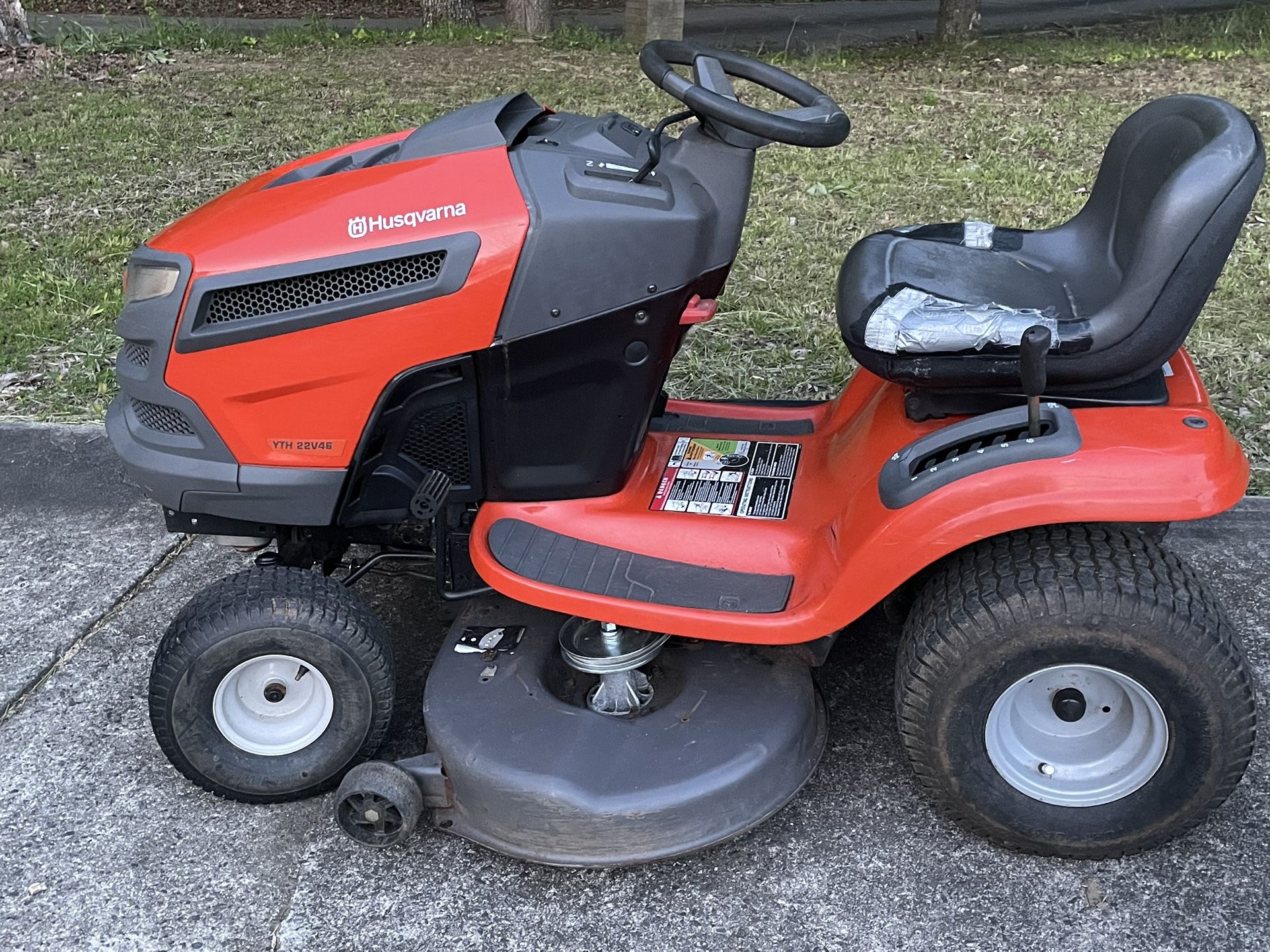 Husqvarna Tractor Mower 22 HP Twin Cylinder 