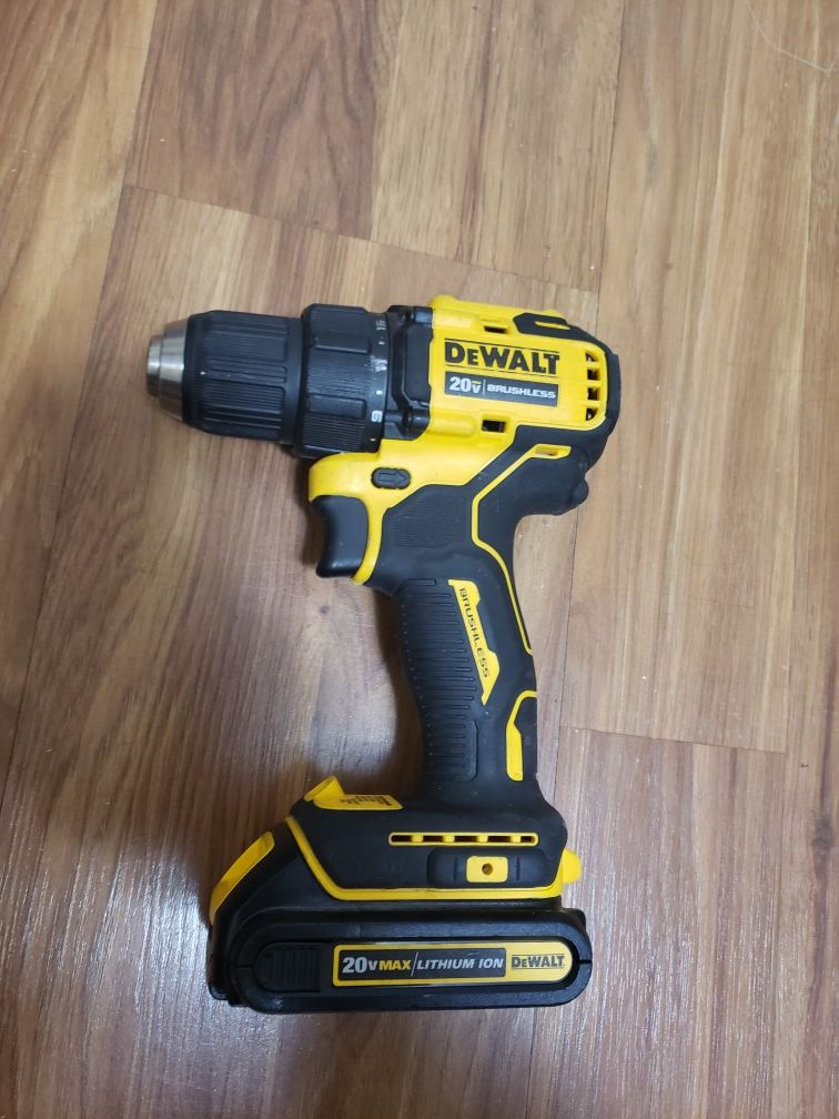 Dewalt 1/2 drill brushless with battery