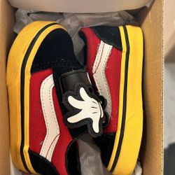 Van  x’s Disney 