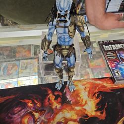 NECA Toys Alien vs. Predator MAD PREDATOR 8.2” Scale Figure 