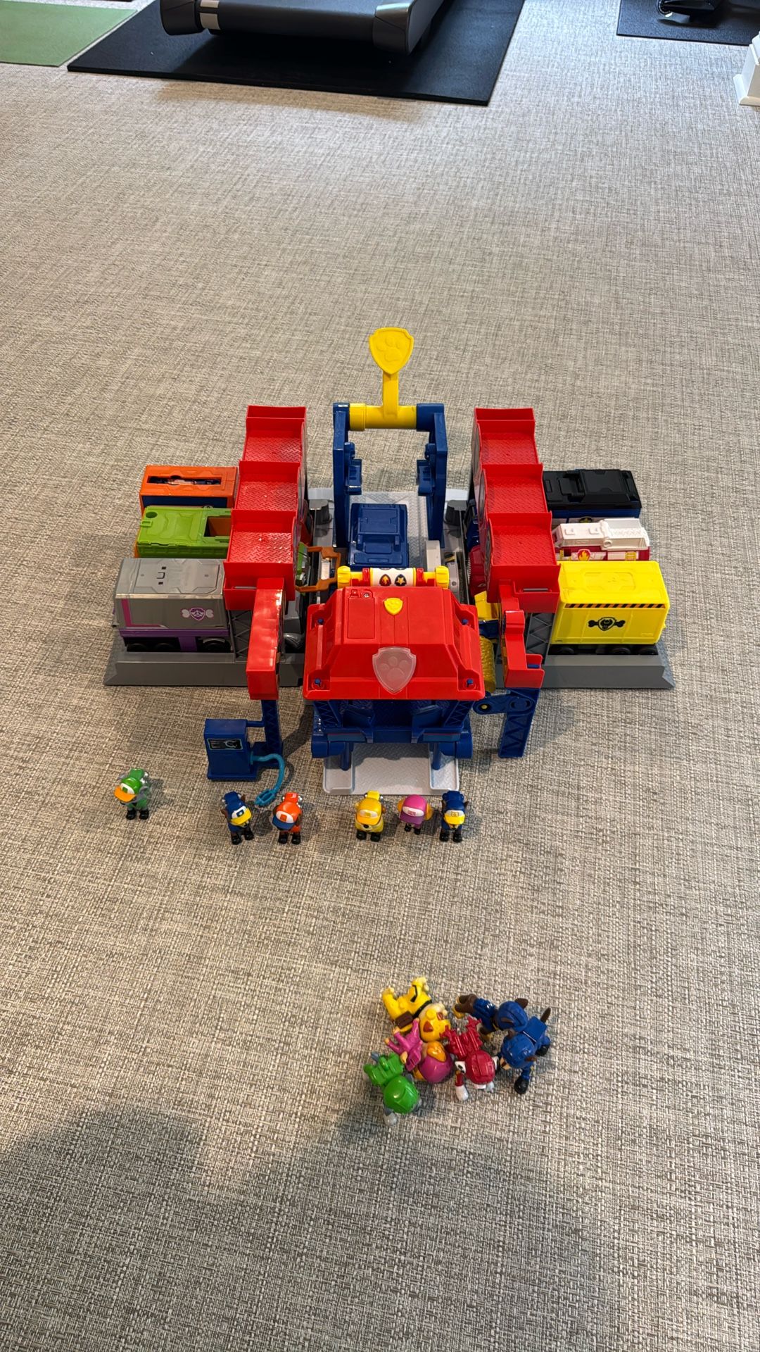 Paw Patrol Big Truck Pups w/ all Trucks