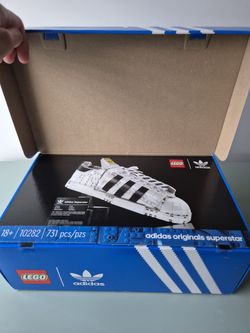LEGO Adidas Originals Superstar Set 10282