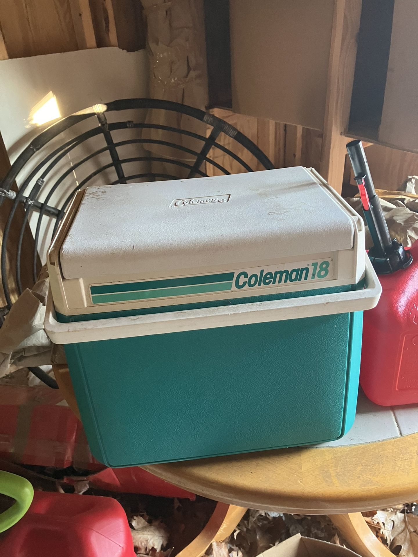 Colman 18 Cooler